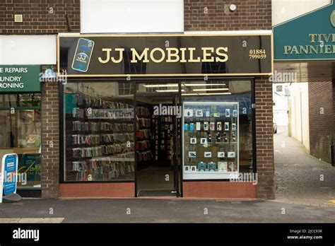 jj mobiles tiverton reviews